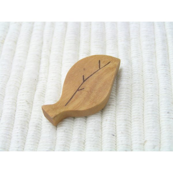 画像3: 葉っぱの箸おき　サオ材