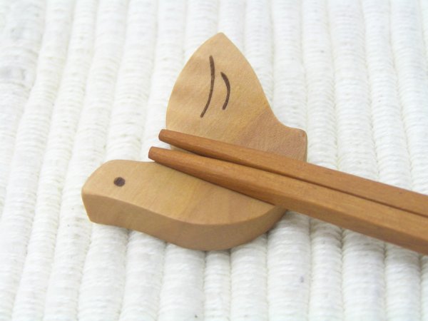 画像2: ハトの箸おき サオ材 (2)